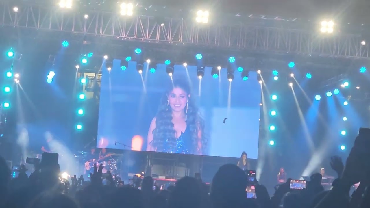 #sunidhi# Live Entry of Sunidhi Chauhan @ JLN Stadium Delhi🔥🔥