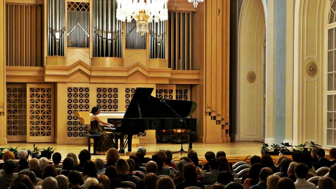 SATIE Gnossienne 5 by concert pianist Stephanie ELBAZ