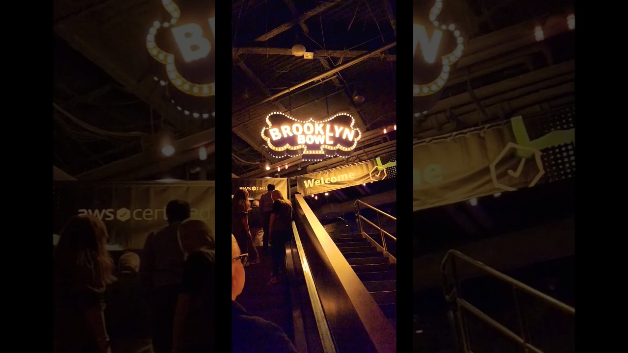 Brooklyn Bowl in Las Vegas 🇺🇸 #lasvegas #brooklyn