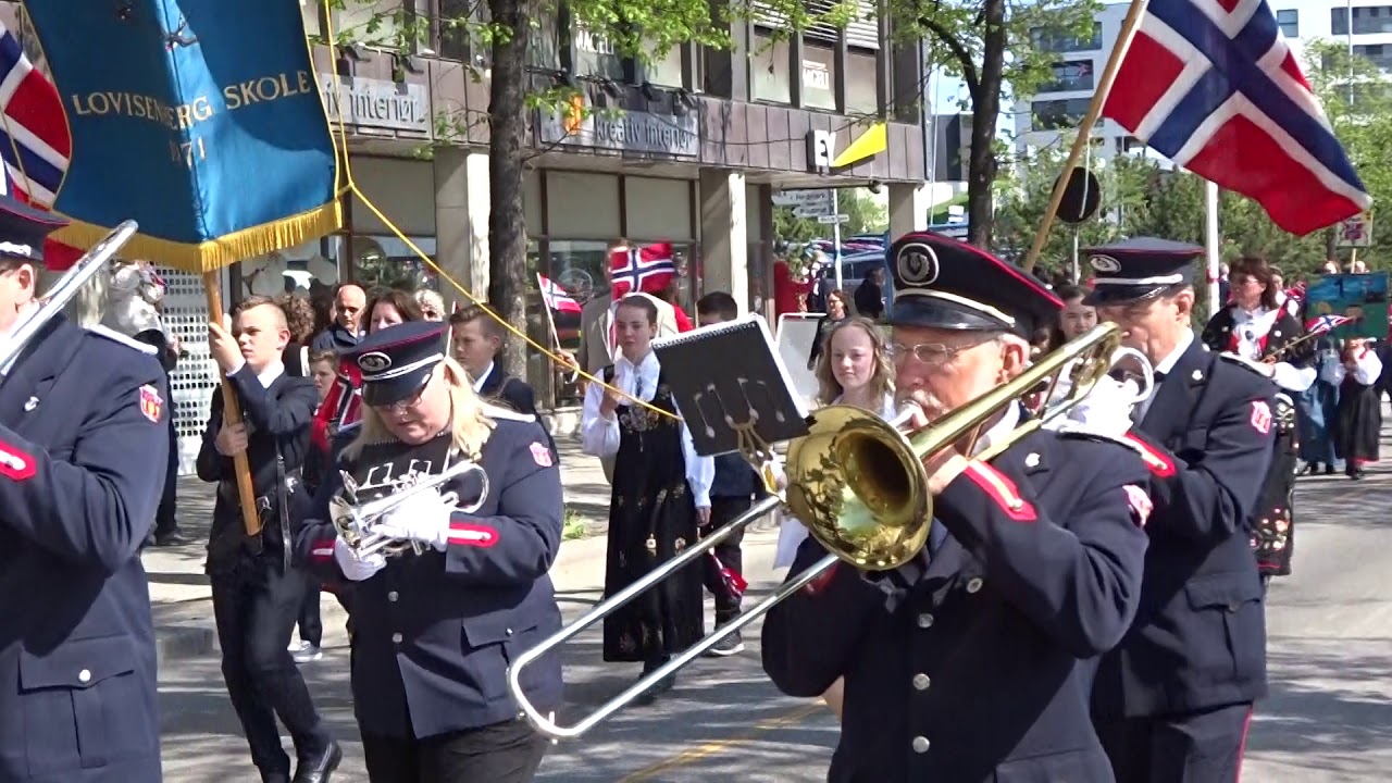 Syttende Mai 2018 - Parade in Hamar, Norway - Video by Chris Falteisek