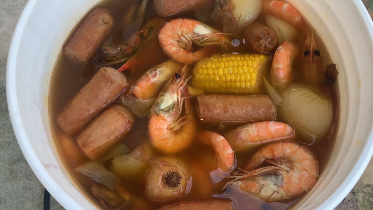 Captain Gravel's Boiling Bucket - Watch me Boil 2 Dozen Crabs and 2 Lbs of Large Shrimp