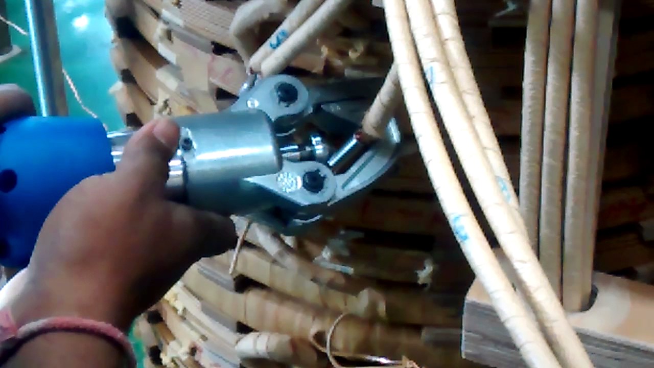 Klauke EKM60IDL Dieless Crimping Tool Single Indent demo at Raychem RPG, Chakan Pune Plant
