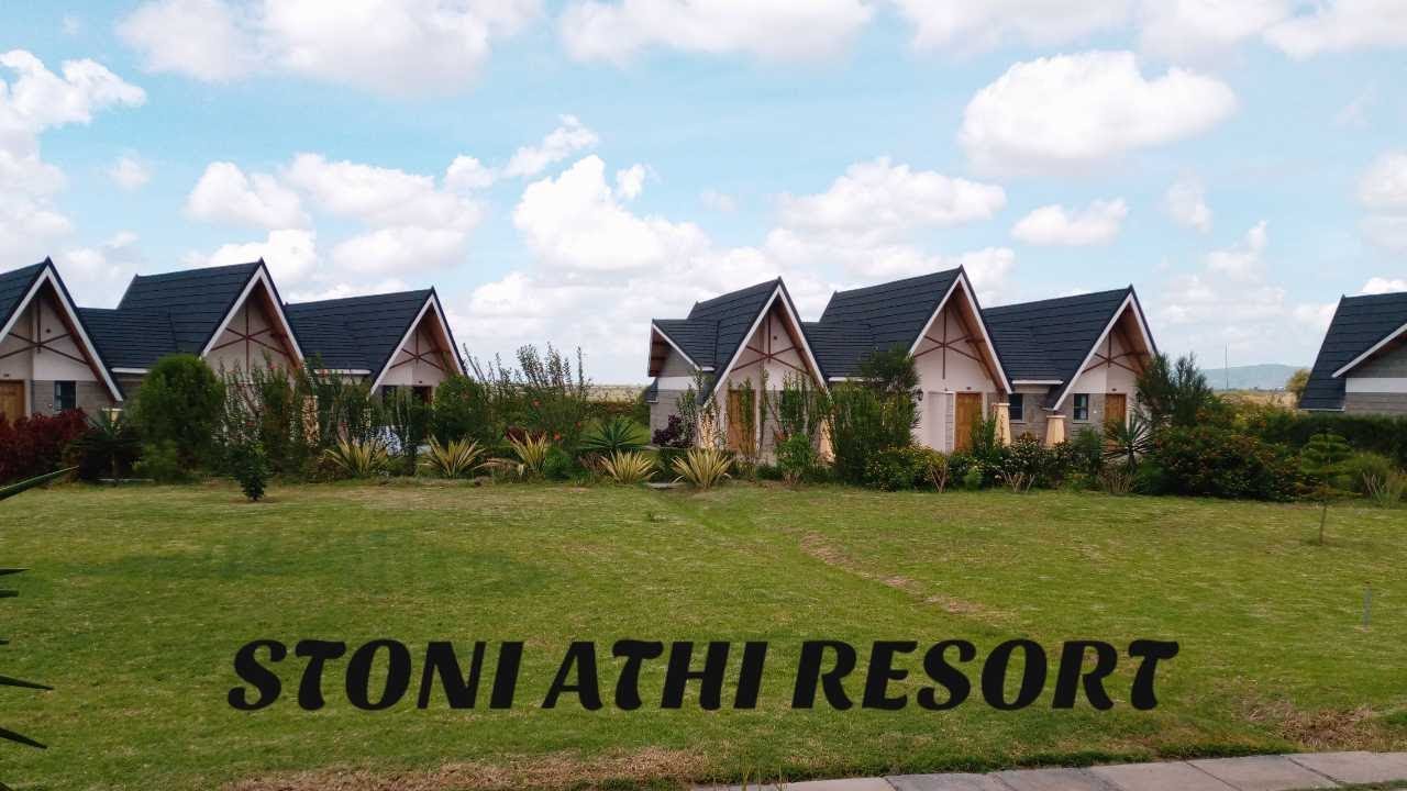 TRAVEL VLOG-HIDDEN GEMS IN KENYA//STONI ATHI RESORT