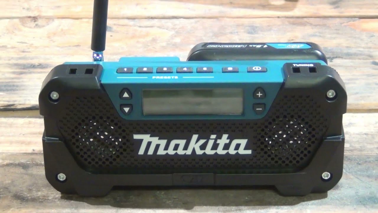 Makita CXT Radio RM02 — очень крутой и маленький