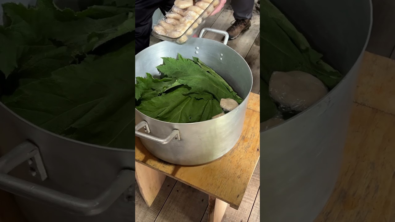 Making Curanto, Rilan, Chiloe Island..  Then add the Chapalele and Milcao.   #chile #chilo&eacute;