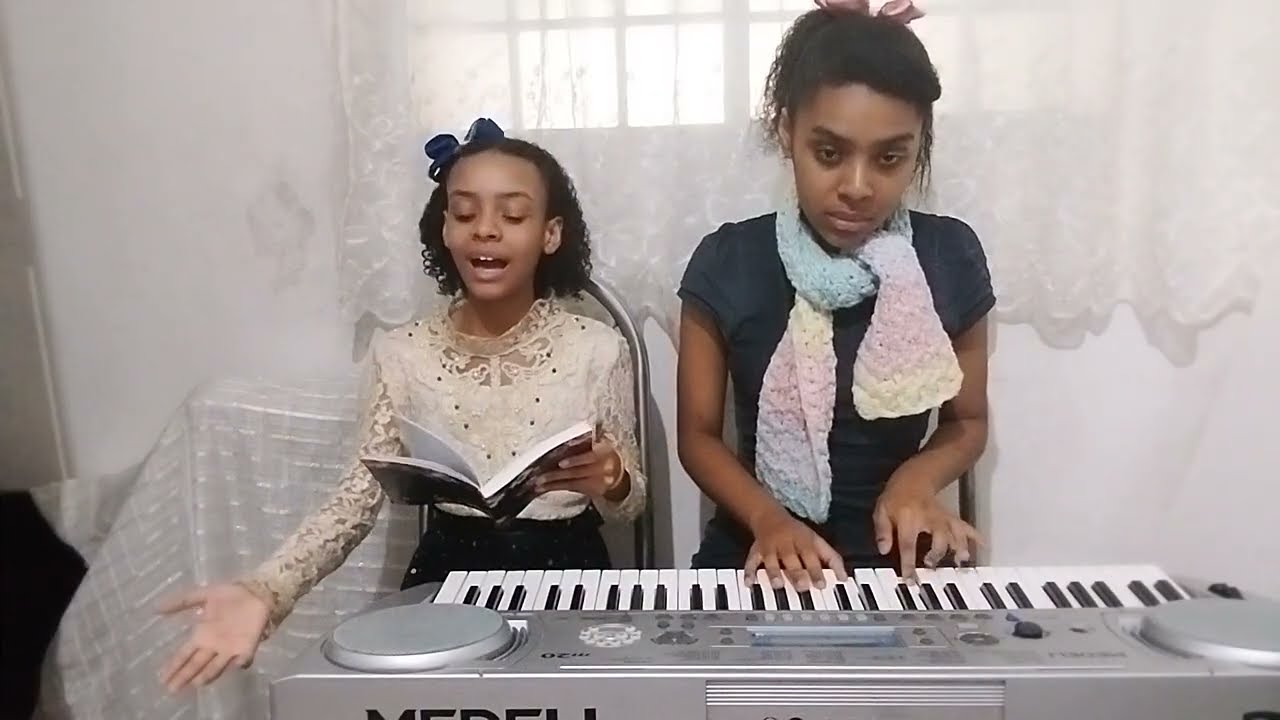 Em Fervente Oração - (Duo de Irmãs - Cantada)