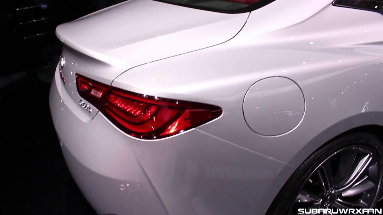Checking out the 2017 Infiniti Q60 Coupe!