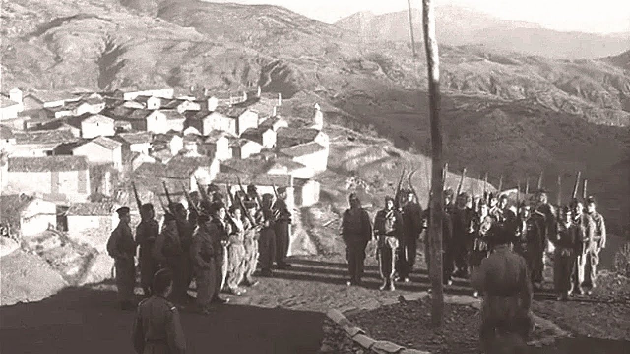 Ait-Djelil - Ihedjadjen - At-Jelil - L'autodéfense 1957 - Wilaya 3 - Kabylie - Vidéo d'archive