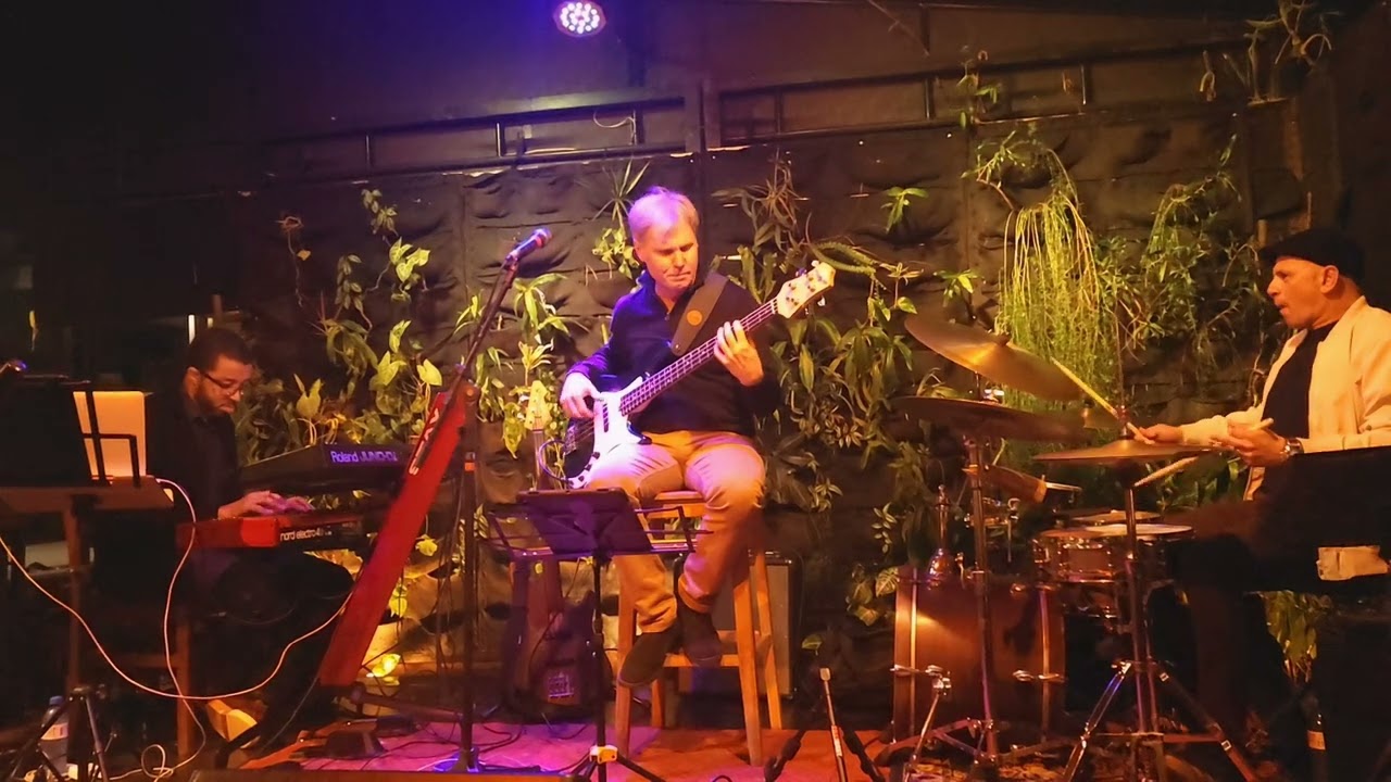 Rio Funk / Partido Alto (José Roberto Bertrami)