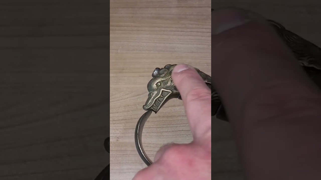 The unique hilt of an Italian sword: the model 1829 sabre.