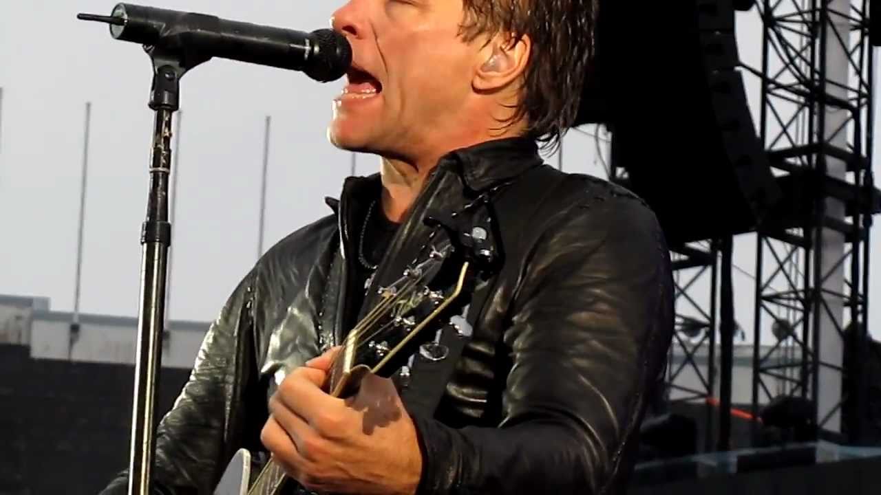 Bon Jovi - I'll Be There For You at Helsinki 17.06.2011