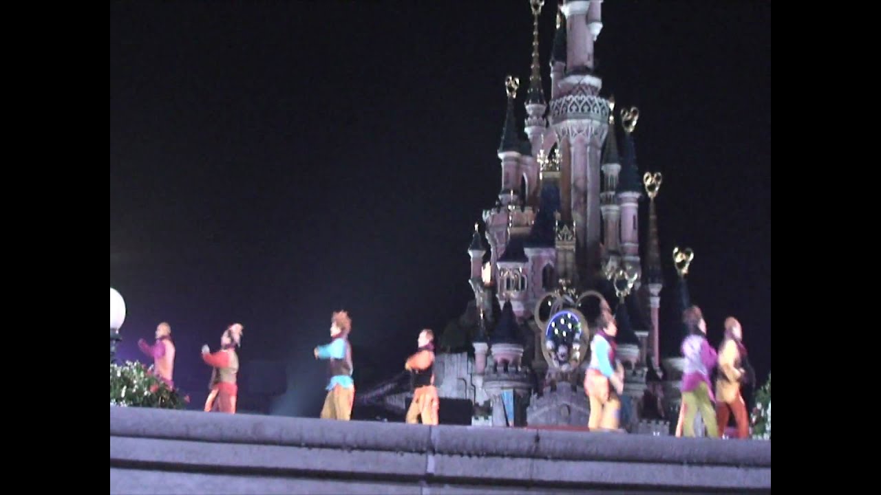 Spectacle Pas-Si-Trouille d'Halloween à Disneyland Paris Partie 1
