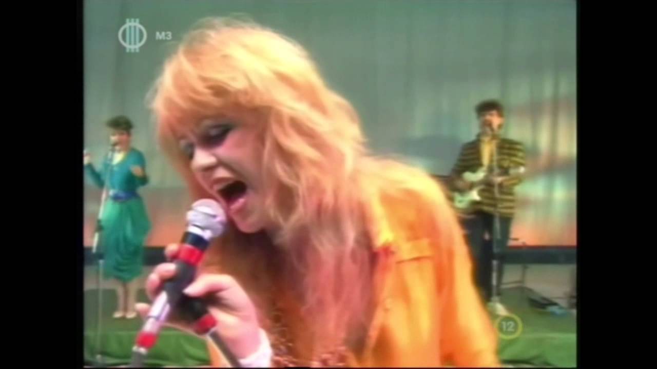 Neoton Família - Az álmaim mégis rólad szólnak