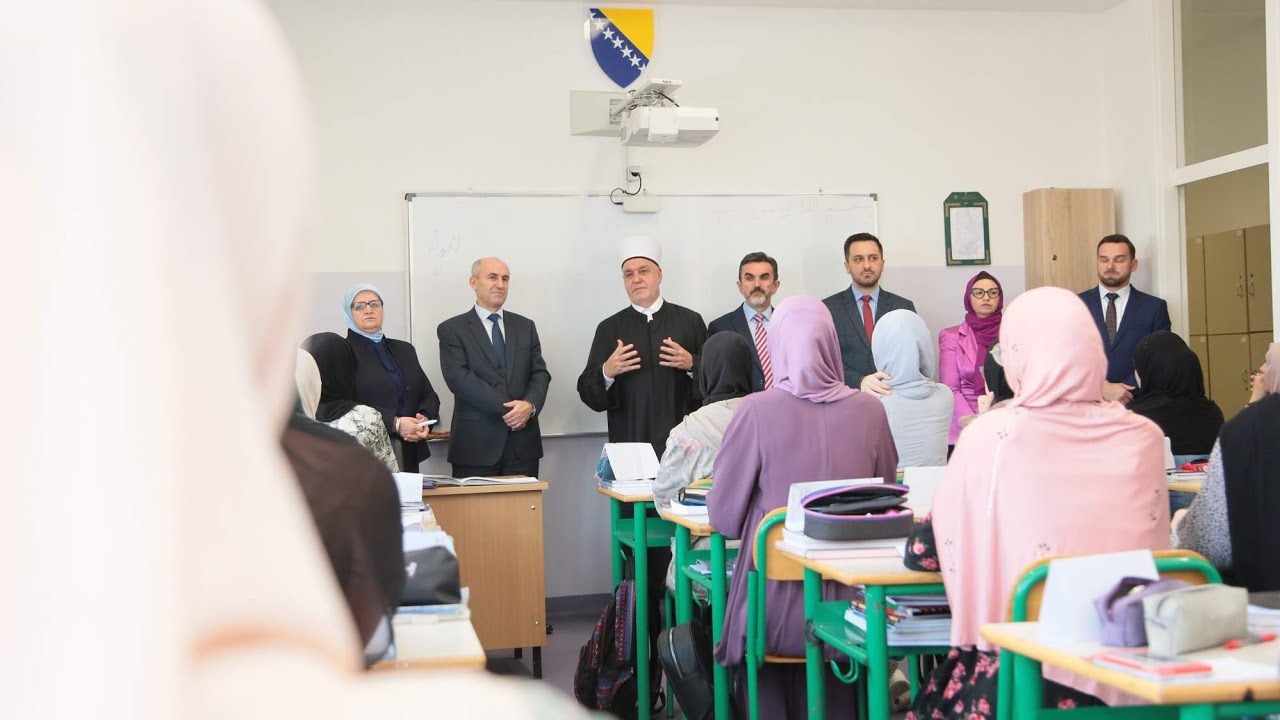 Reisul-ulema posjetio učenike prvog razreda Gazi Husrev-begove medrese