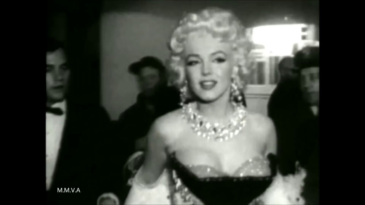 Rare Footage Of Marilyn Monroe Riding An Elephant At Madison Square Garden 1955