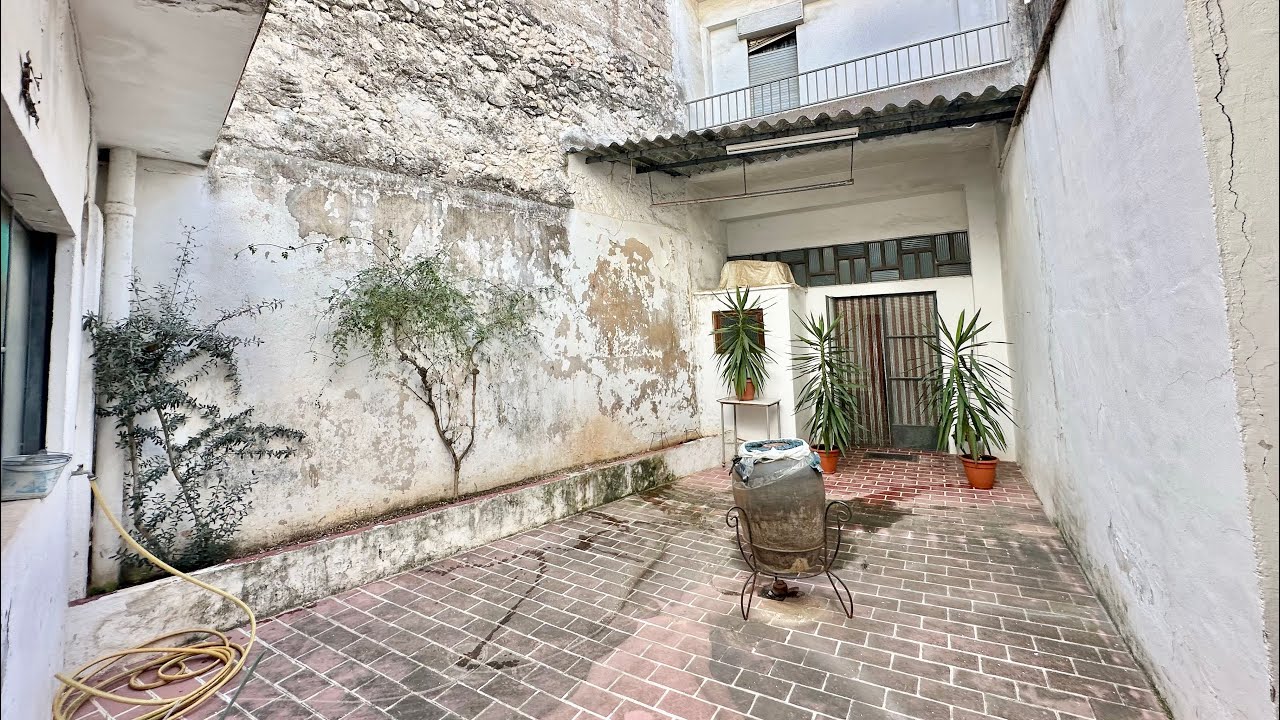Ref. V94714 Edificio en venta en Pego