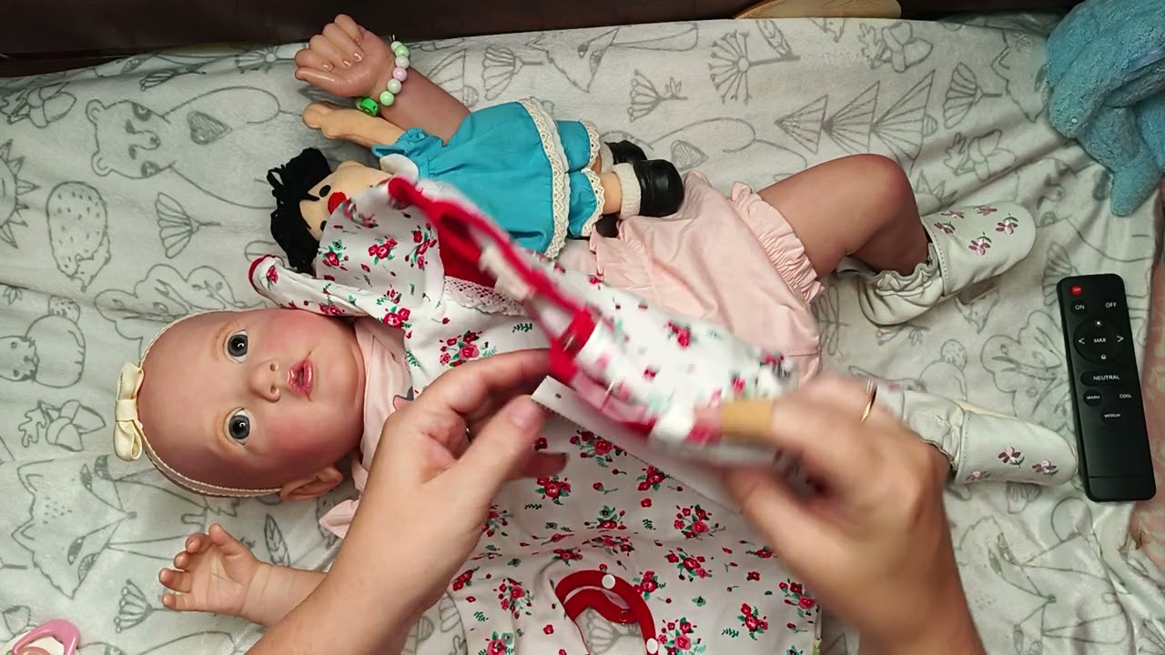 Reborn clothing haul and change Hazel!