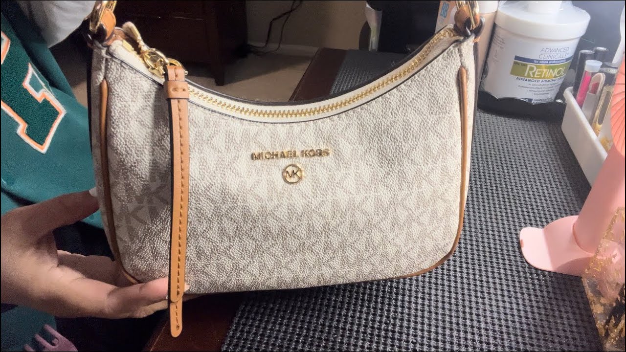 ❤️Michael Kors Jet Set Charm Small Shoulder Bag/ What Fits+Mod Shot❤️