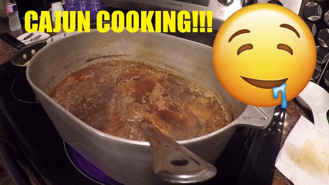 How to Cook a Cajun Rice and Gravy - How to Cook Smothered Pork Chops