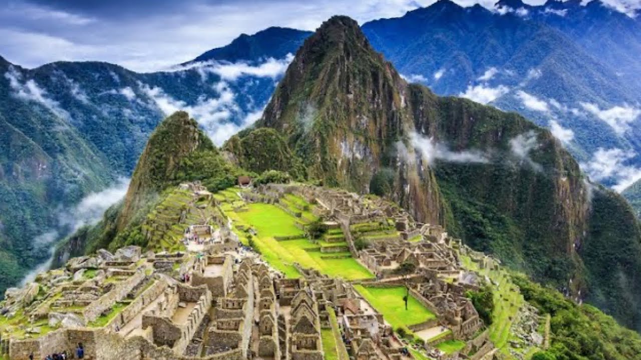El Mundo Es Tuyo Temporada 1: Machu Picchu, San Petersburg & Cancún
