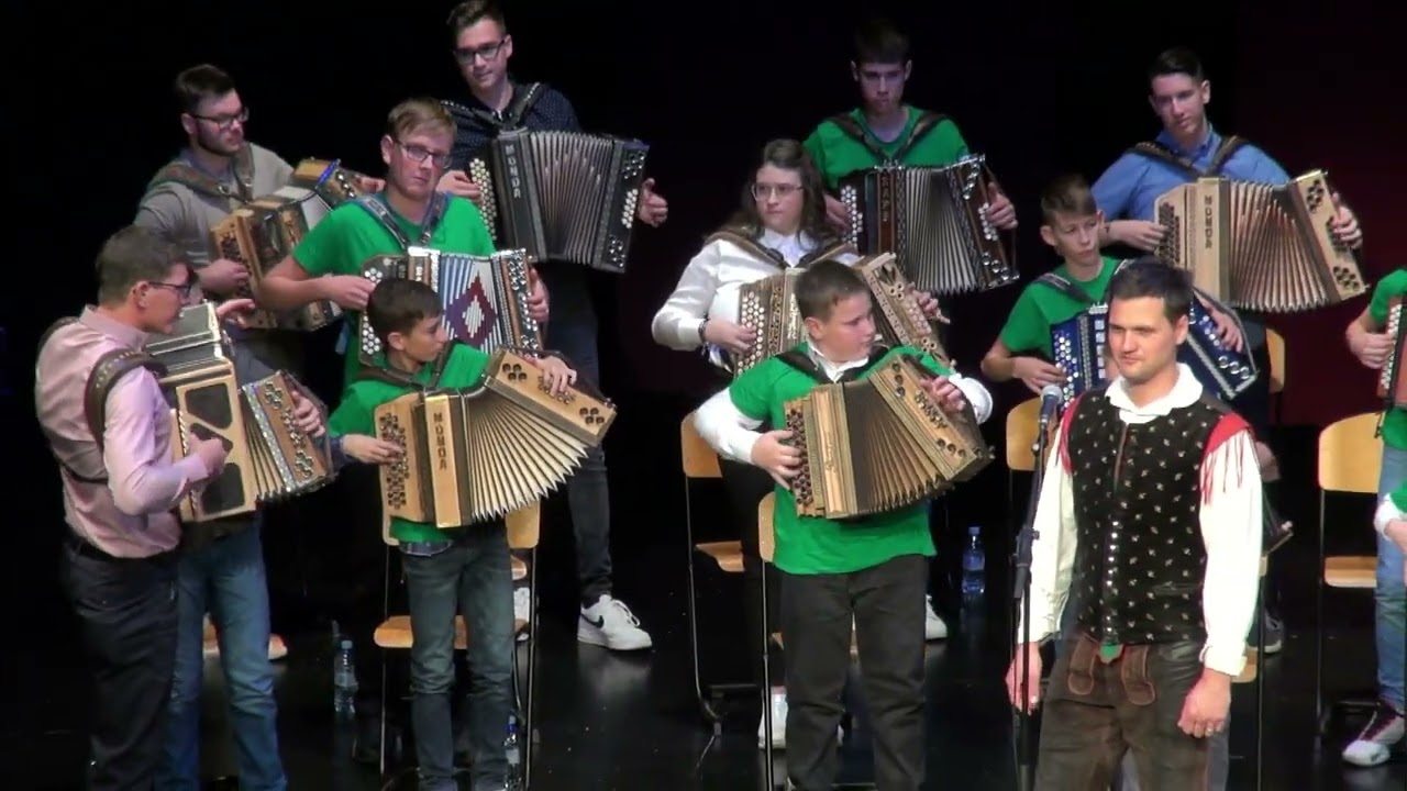 Harmonikarji Janeza Lekšeta in ansambel Glas - Ljubezen je večna zvezda (v živo)