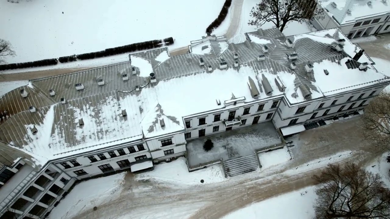Eklektyczny Pałac w Szymanowie z 1902 r.