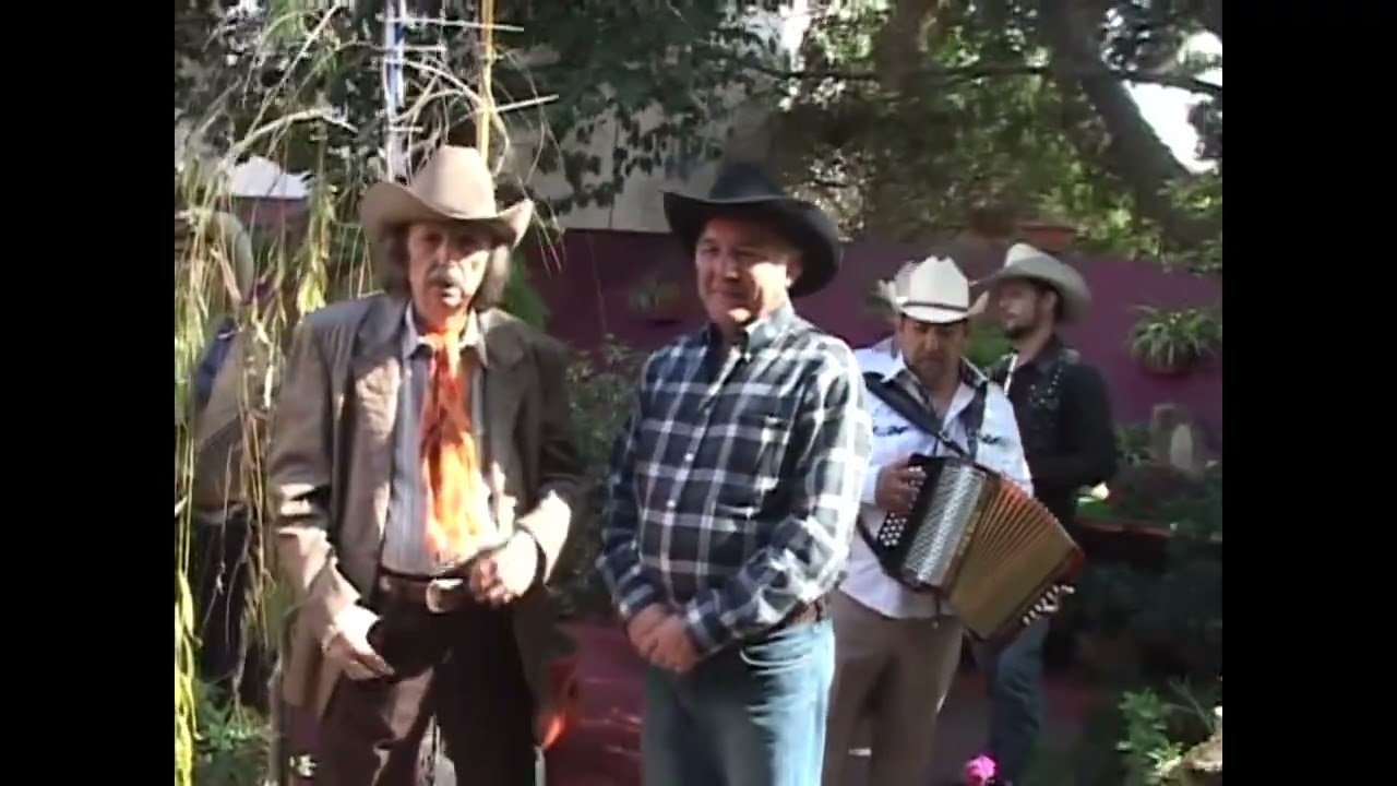 MONEDA SIN VALOR - Poncho Villagomez y Sus Coyotes del Rio Bravo