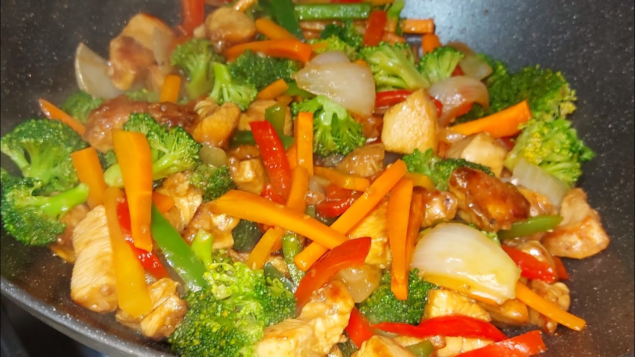Pollo Salteado con Brocoli
