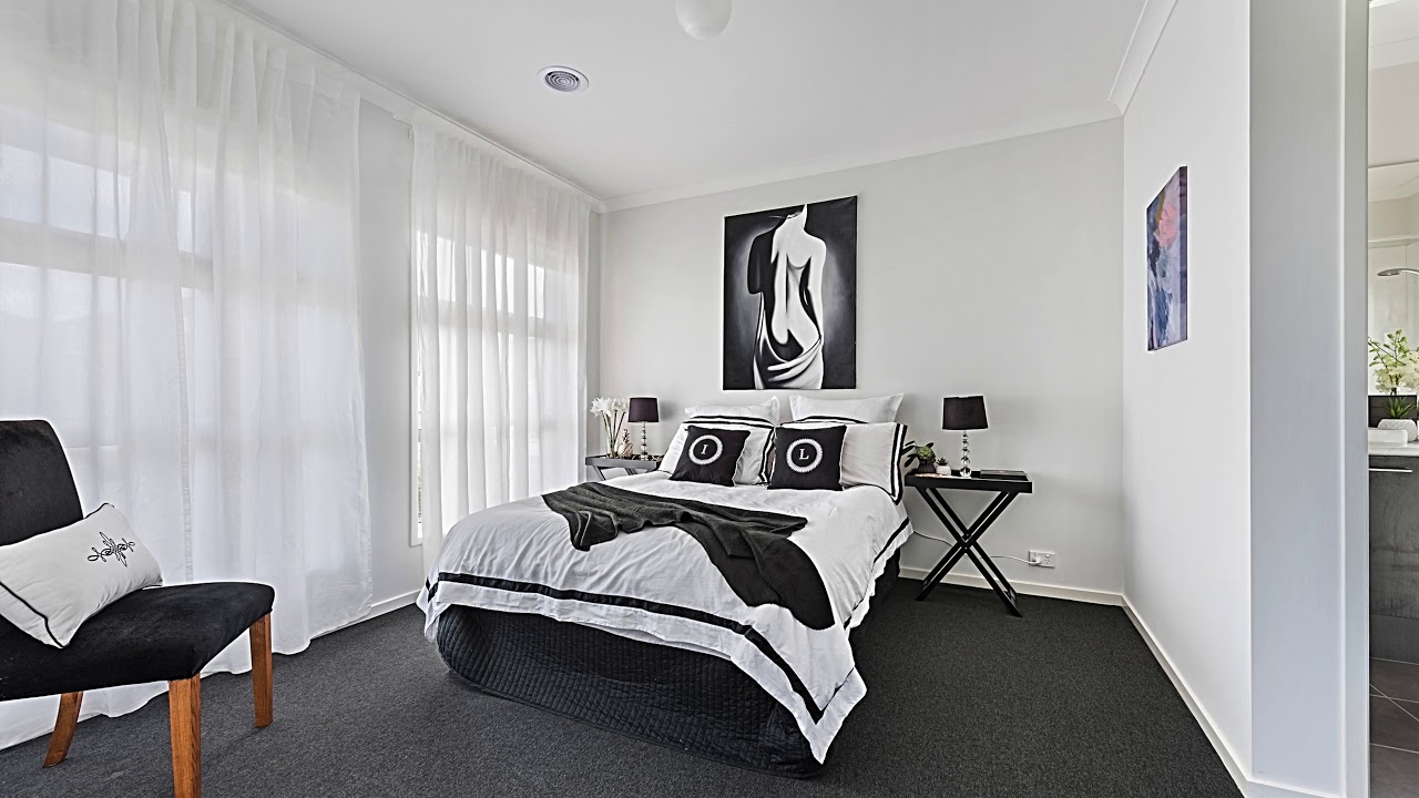 OpenHouseTours video for 6 Nelse St, Cranbourne North presented by Berwick Harcourts