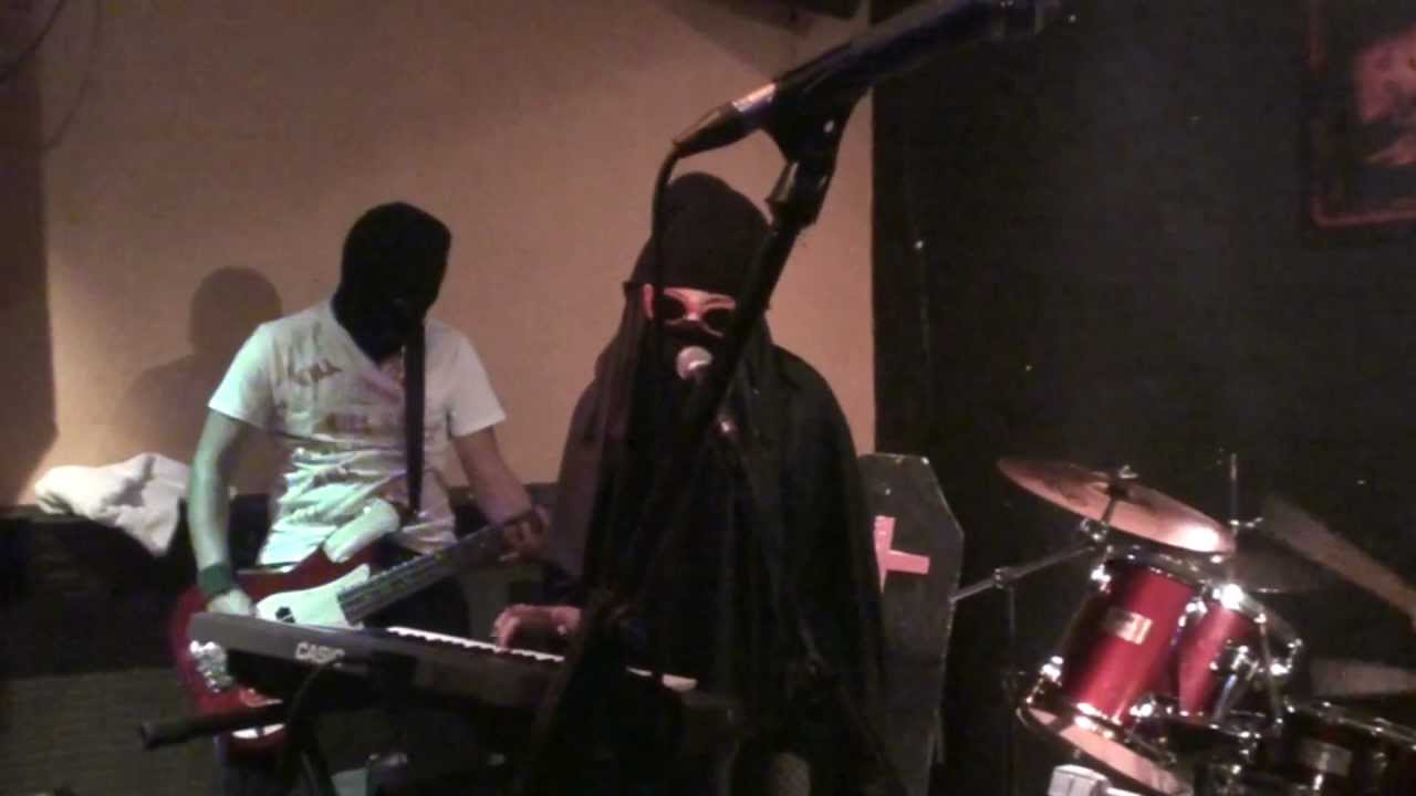 ISLAM- Hamburguesa (Sala Rocksound 2-6-11)