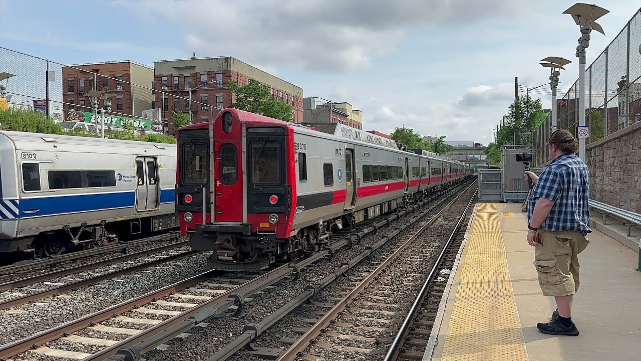 MTA Metro-North Railroad Evening Rush Hour @ Tremont (6/5/24)