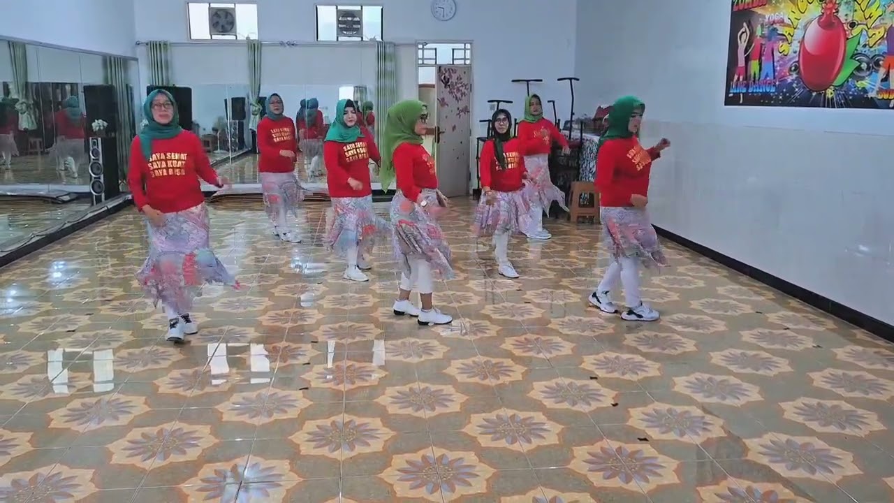 Fast Cars & Superstar24 - Line Dance