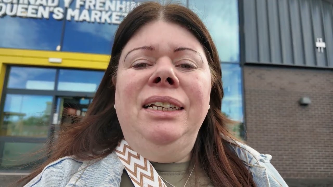 Sunny Rhyl: Update, Whats happened to the market and the seafront? 