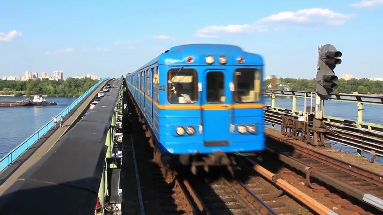 We love TRAINS 🚂 The best trains for kids, locomotives, colorful trains, railroad crossings & MORE