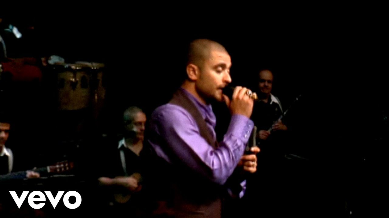 Diogo Nogueira - Me Leva (Live)