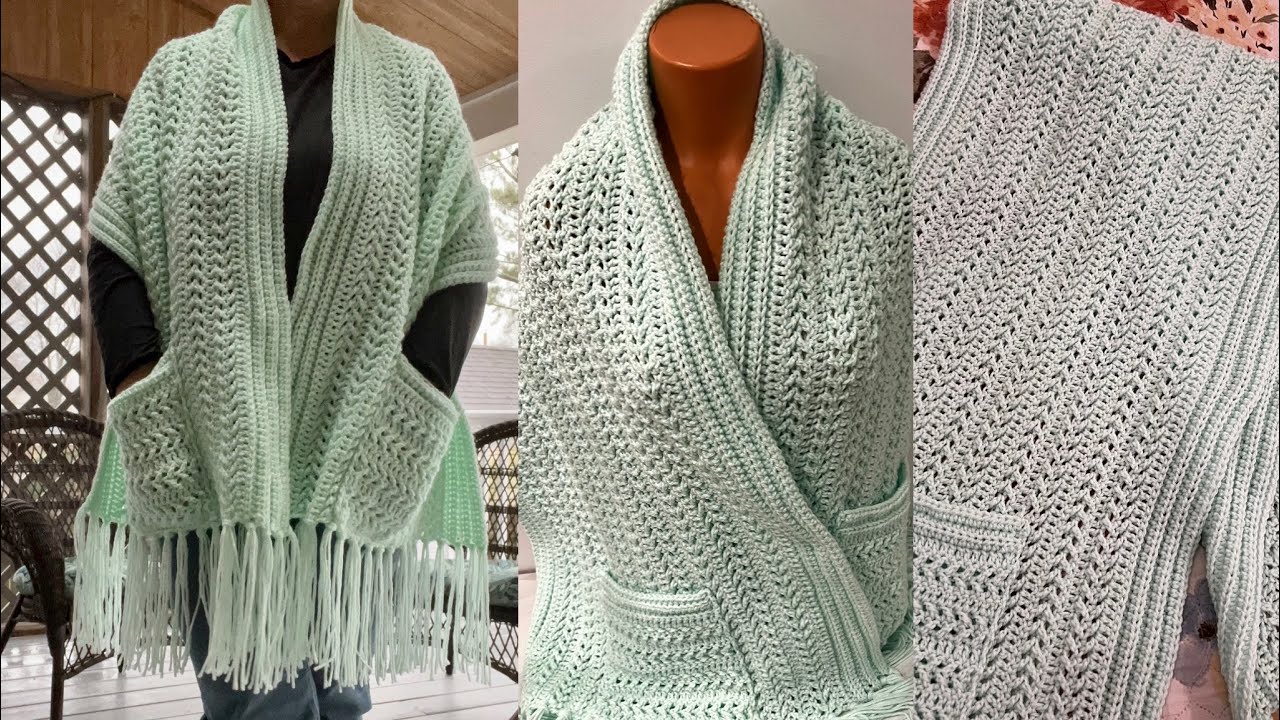 Самая красивая вязаная крючком шаль с карманом в мятном цвете.