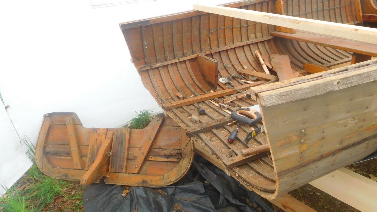 Repairing a Giesler Cedar Strip Boat, Removing the Transom Part 2