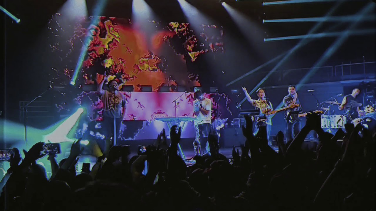 Drax Project - Catching Feelings (Live) feat. SIX60