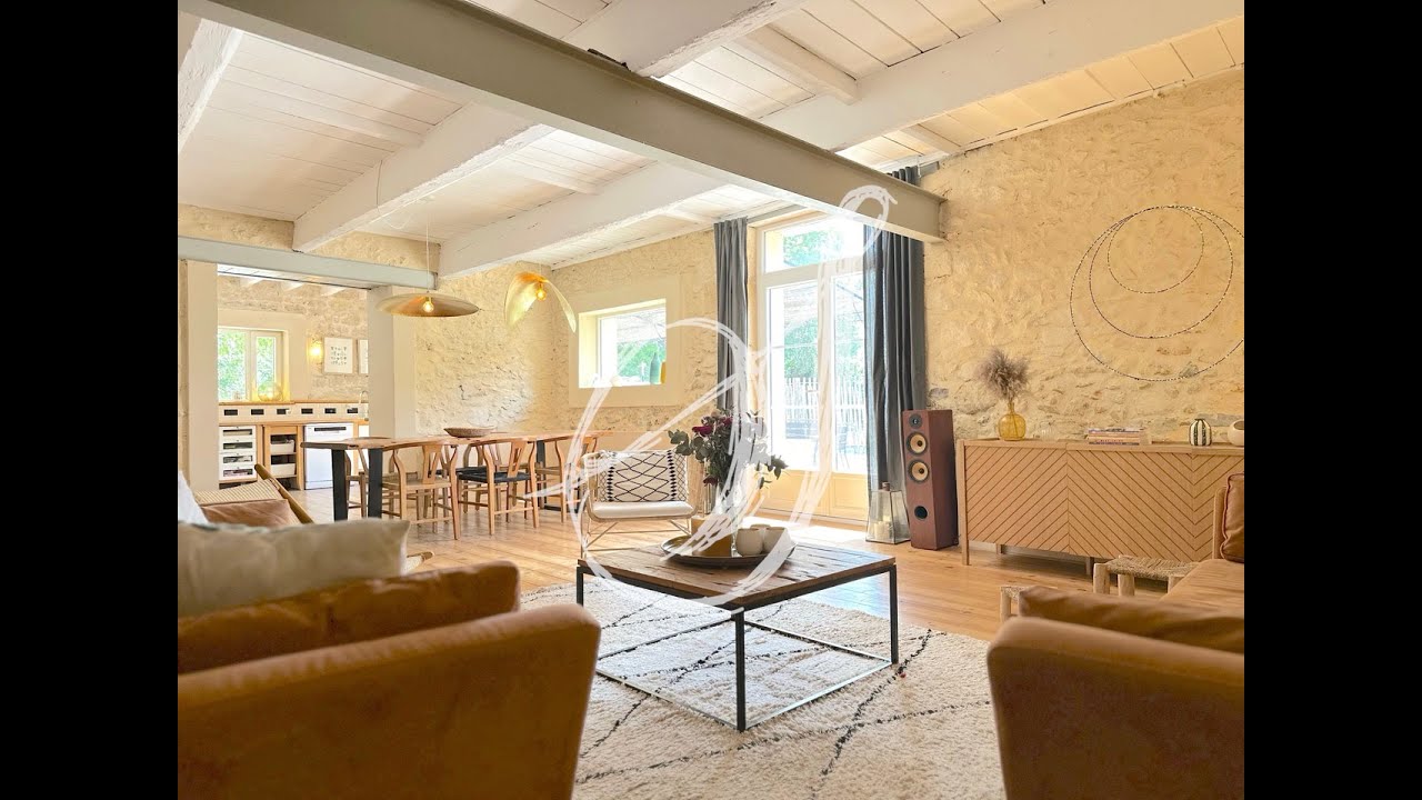 Maison Vigneronne Bourgeoise de type 7 avec jardin, piscine & garage