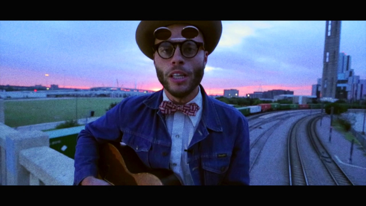 Busking Episode 33: Charley Crockett