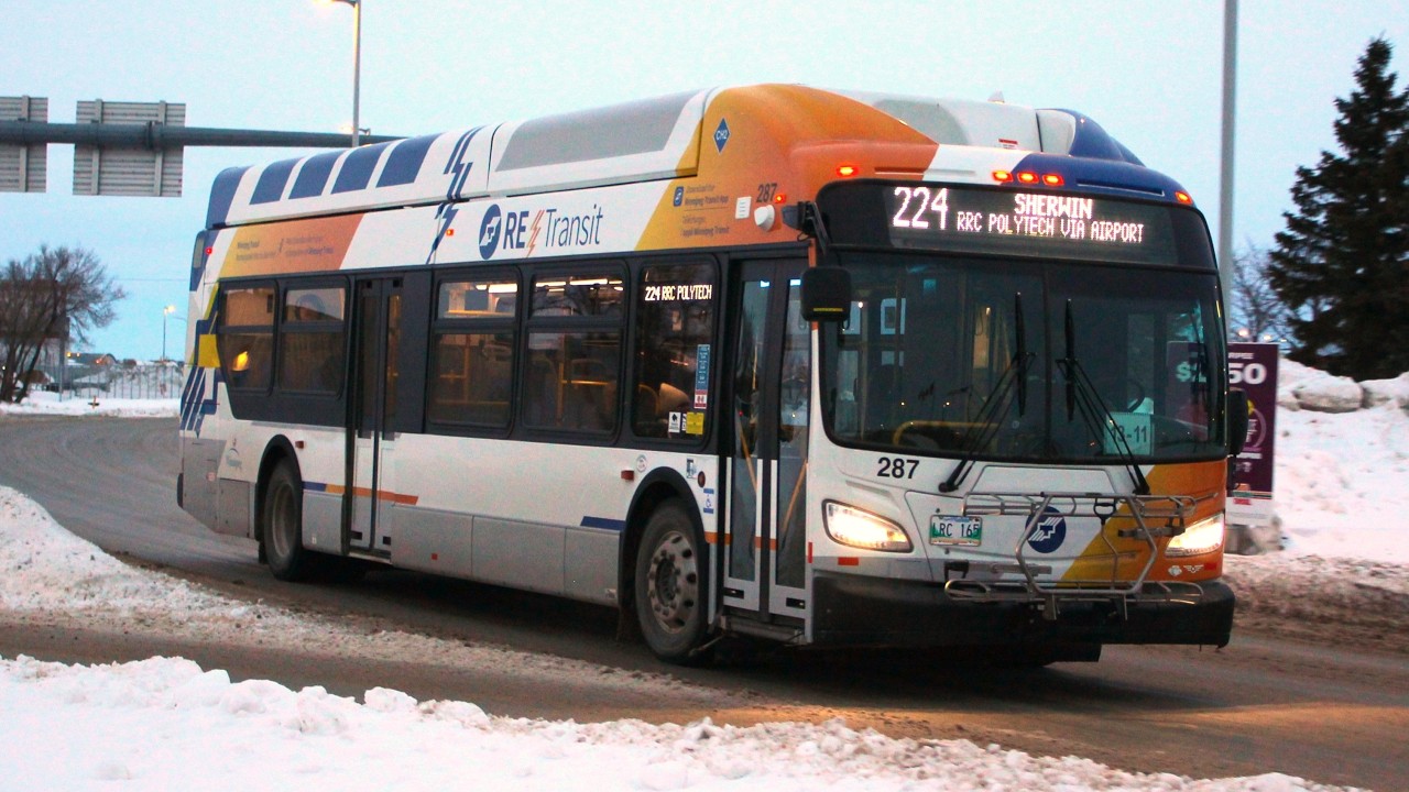 Hydrogen-Electric! | Winnipeg Transit 287 | 2024 XHE40 | 224 Sherwin - Valour