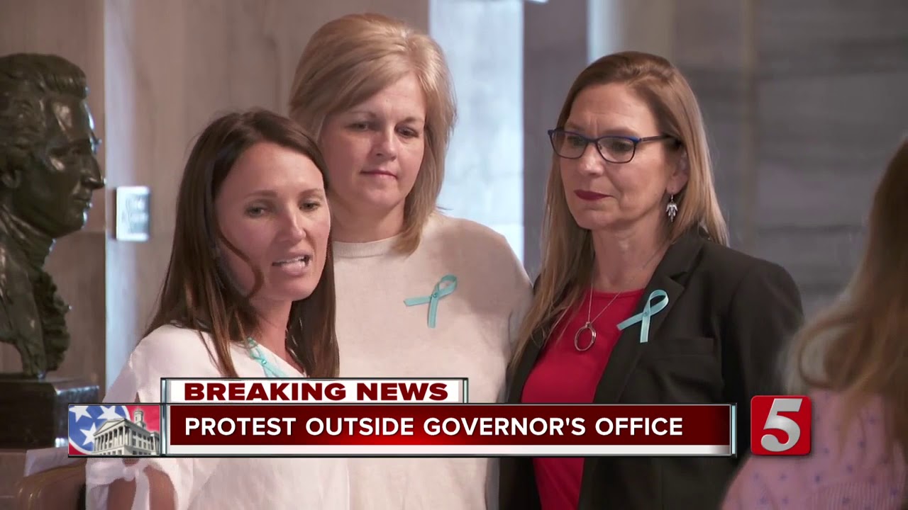Activists hold sit-in, demand Rep. David Byrd's resignation
