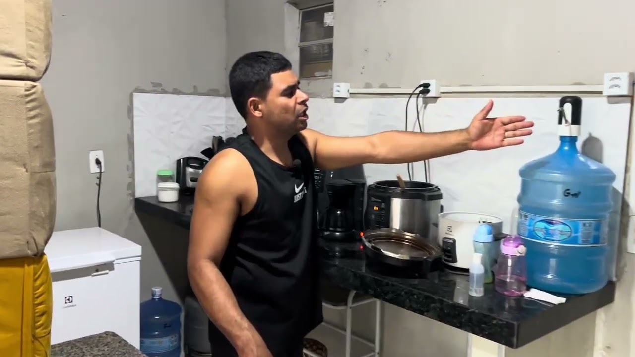 Tudo que a sara tem Claudinha quer ter igual