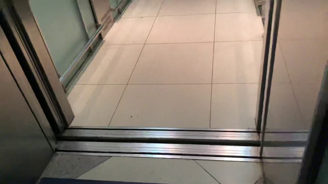 Hong Kong Elevator at MTR Station - Tin Shui Wai L3 (Mitsubishi) 香港地鐵升降機 - 天水圍L3 (三菱)