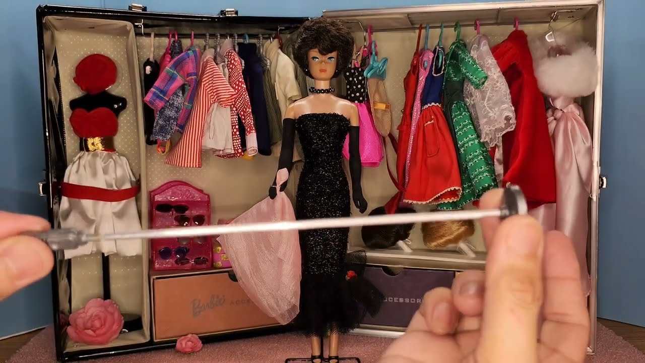 Brunette Bubble Cut Barbie, 
