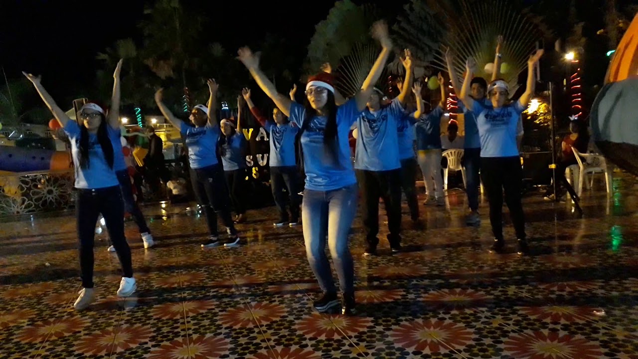 Es navidad- coreografia Celula Agape