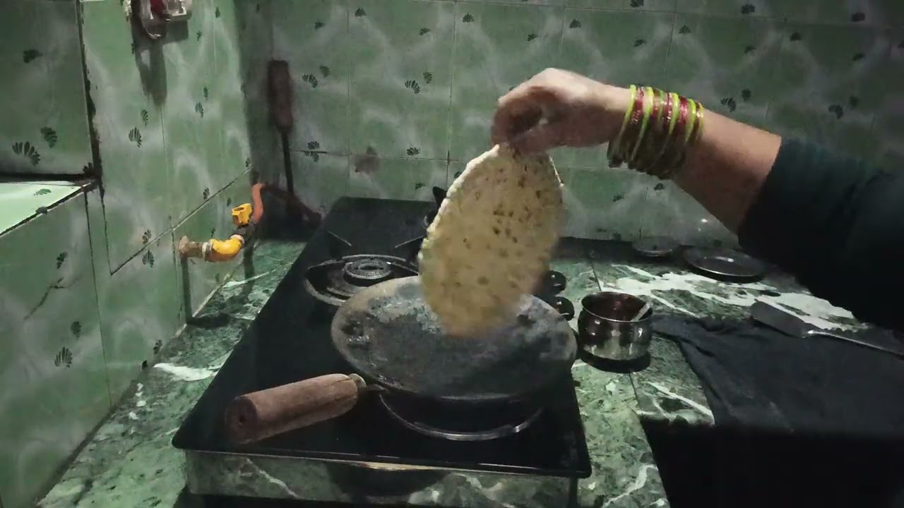 Anjana Sharma Methi ke paraathe Aalu ki sabji mirch Ka Achar