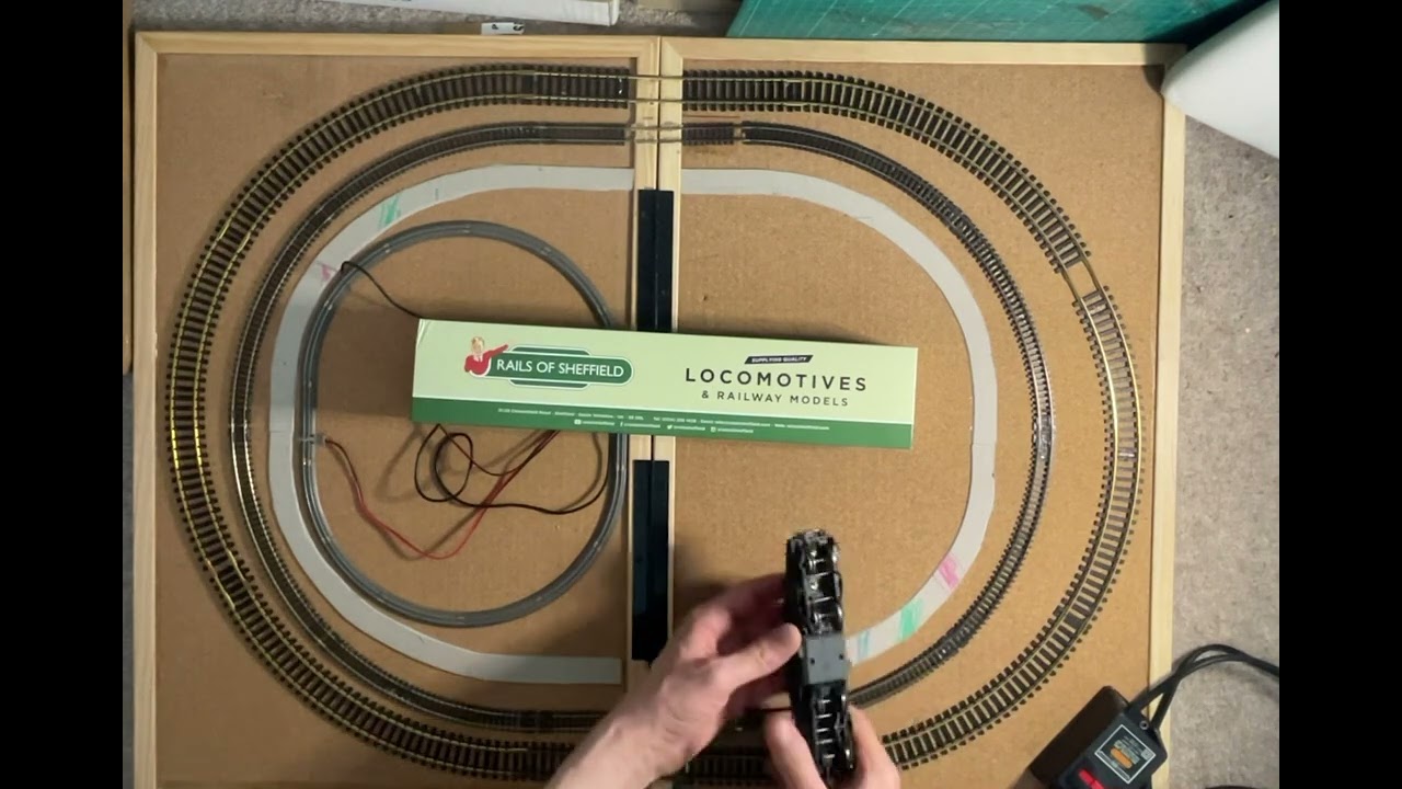 eBay purchase and test run - JOUEF 'HO' GAUGE S.N.C.F. BB-12079 crocodile