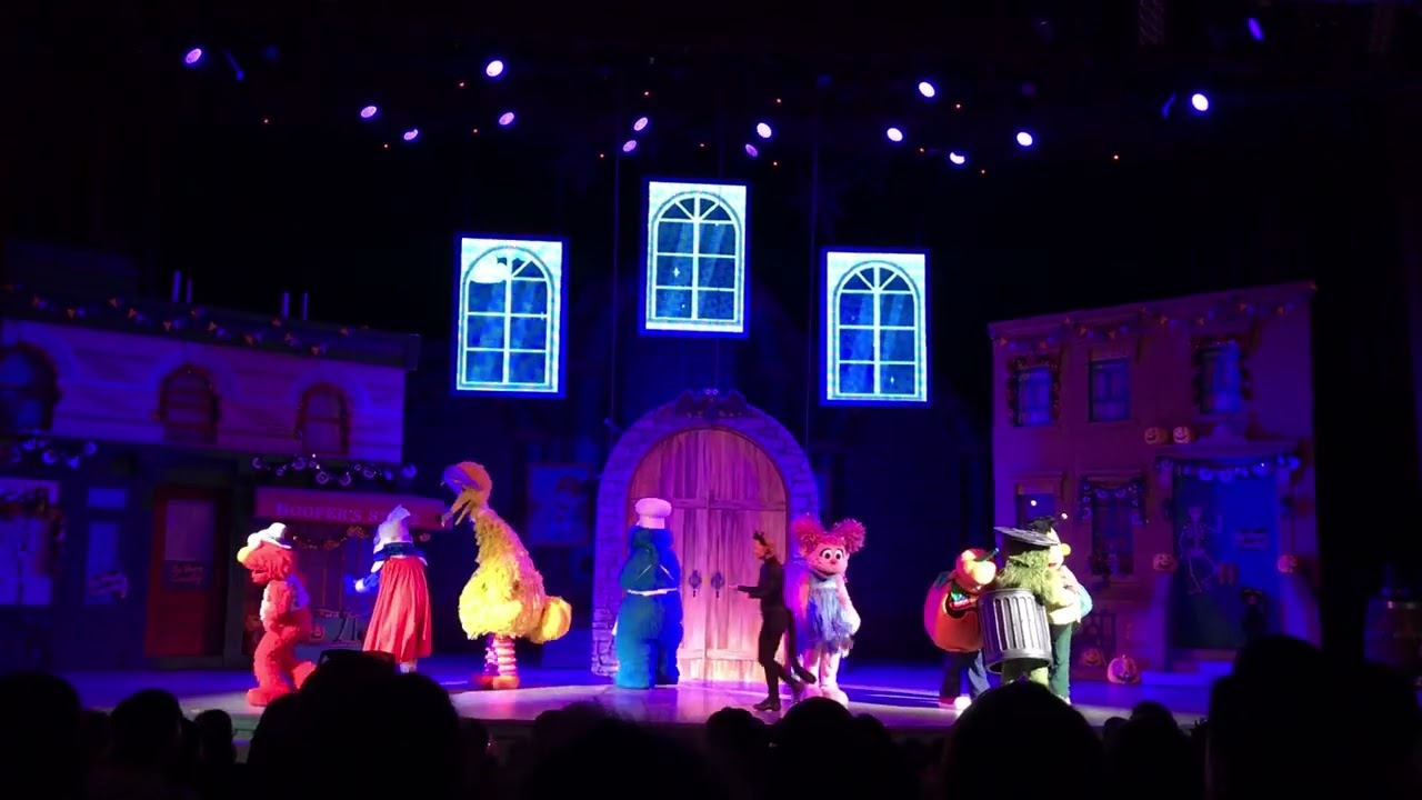 Universal Studios Singapore Trick or Treat with Sesame Street (Last Day)