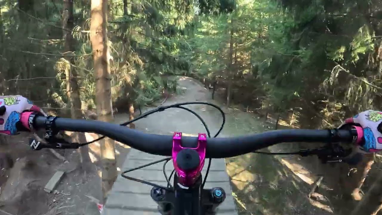 Kopřivná Bikepark – POV jízda – Holka na biku